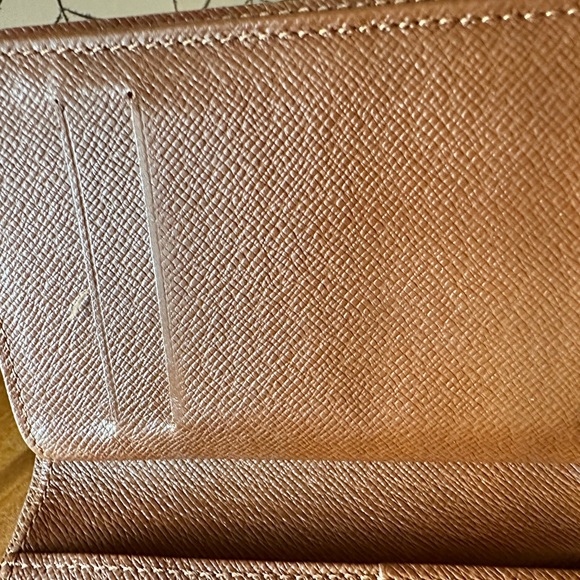 Authentic Louis Vuitton Monogram Multiple Wallet in excellent condition. - Picture 6 of 6